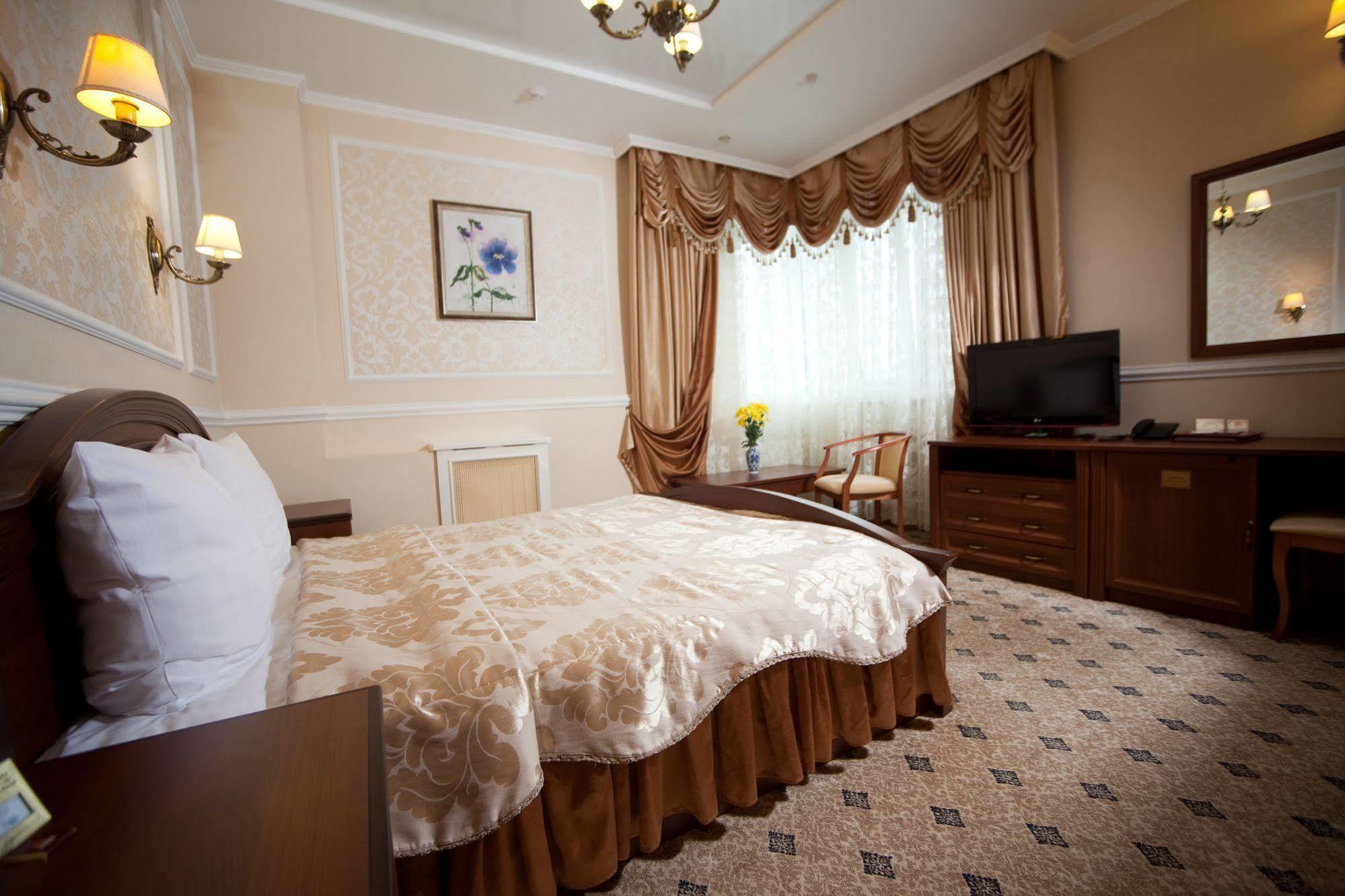 Hôtel Prestige à Koursk Extérieur photo